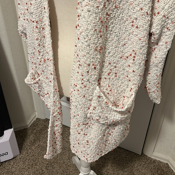 Women’s Open Cream Colored Long Sleeve Cardigan Size 2X - Picture 3 of 6